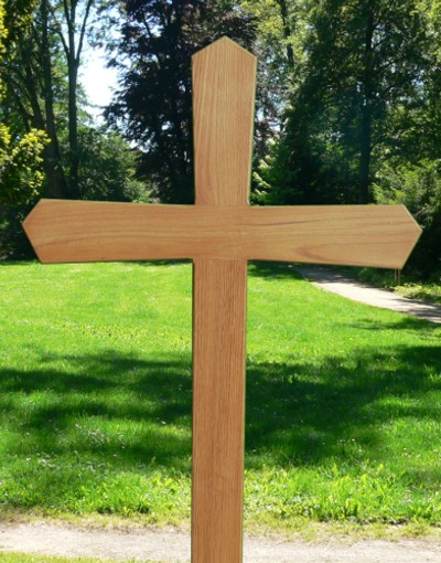 grave cross art. 2104