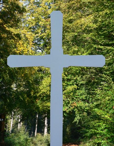 grave cross art. 2128